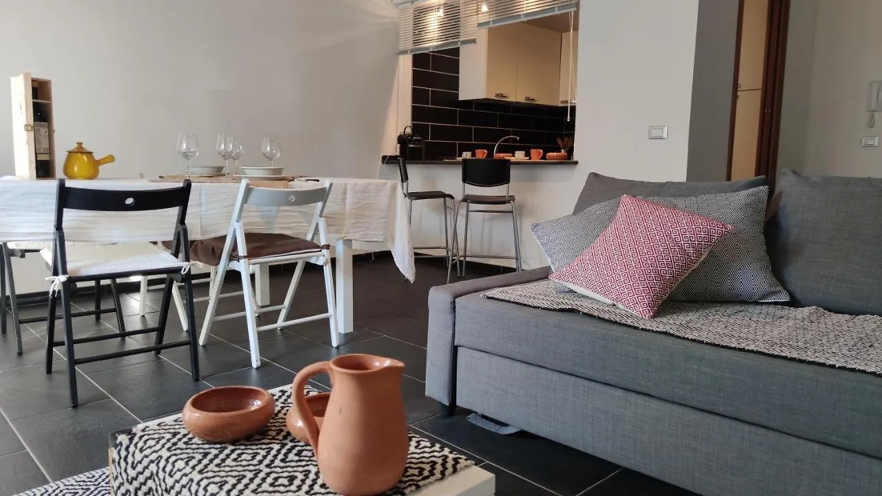 Villa House With Dream Panoramic Terrace In The Heart Of Bosa, 80 Sqm With Bbq And Breathtaking View Ferienhaus Bosa