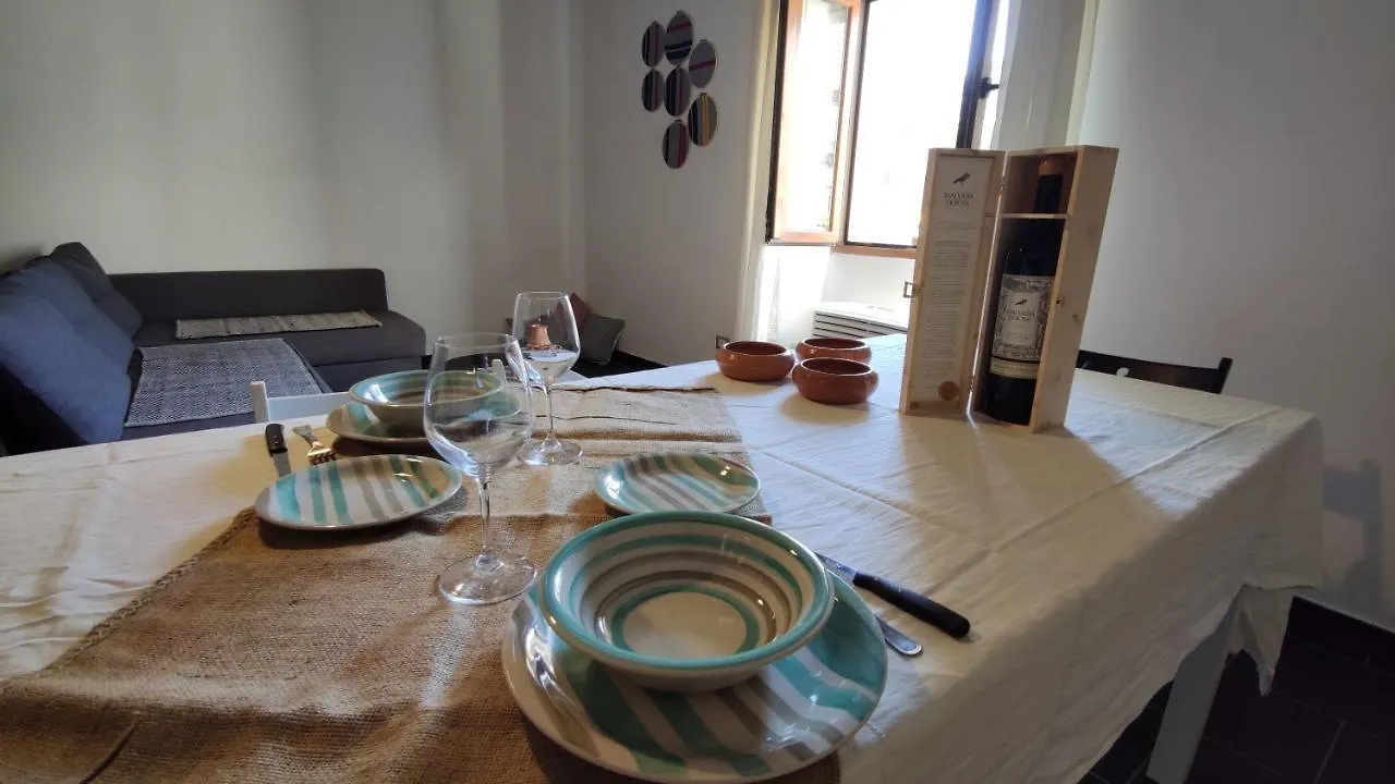 Ferienhaus Villa House With Dream Panoramic Terrace In The Heart Of Bosa, 80 Sqm With Bbq And Breathtaking View Italien